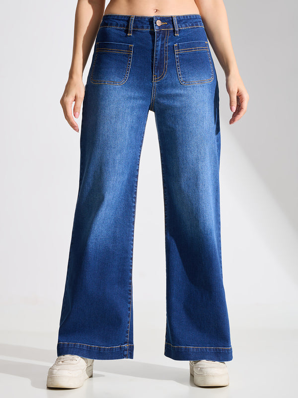 Angled Pockets Flare Fit Jeans