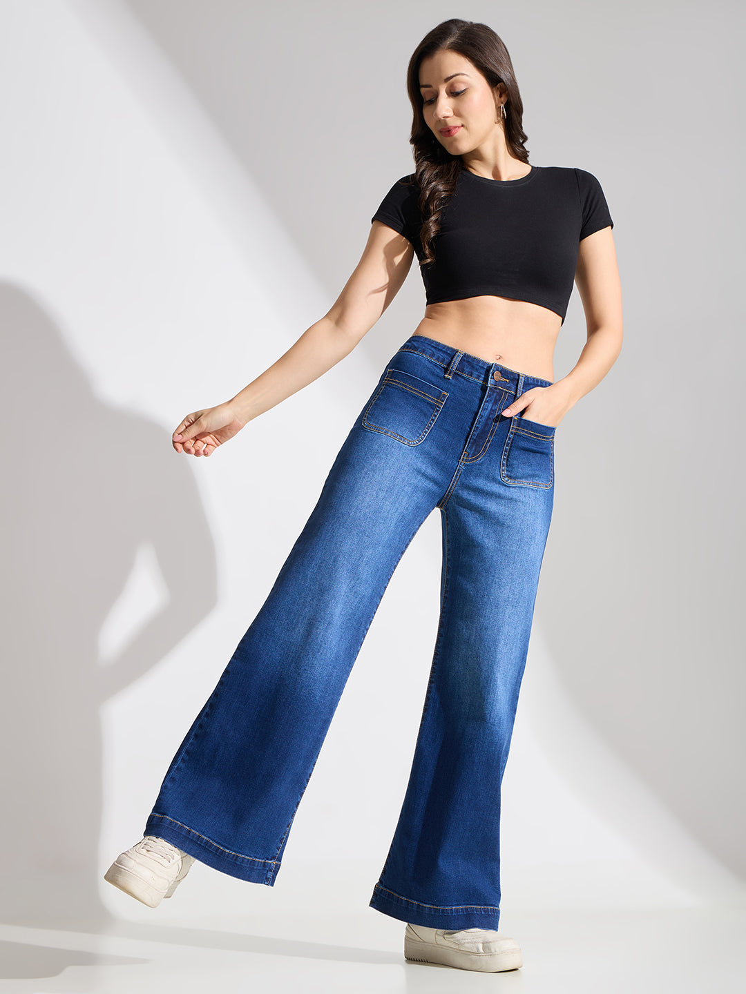 Angled Pockets Flare Fit Jeans