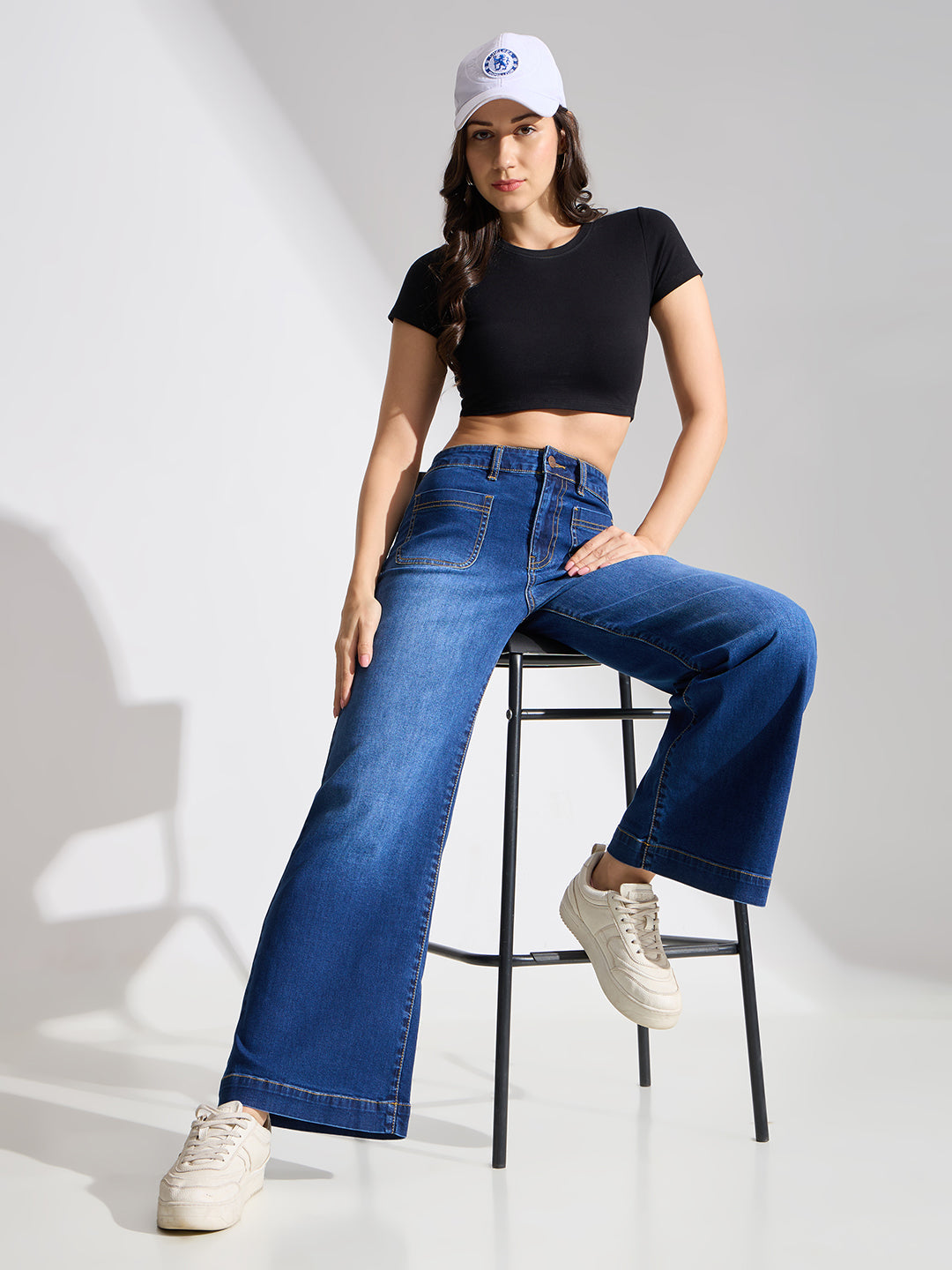 Angled Pockets Flare Fit Jeans