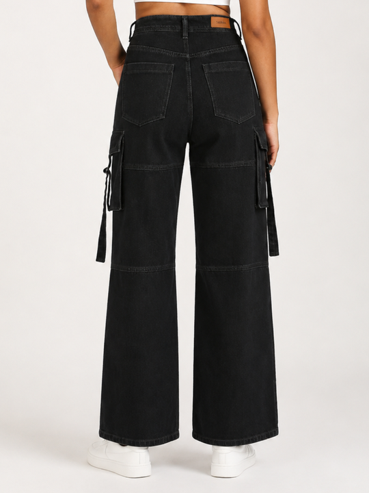Black Bold Utility Cargo Fit