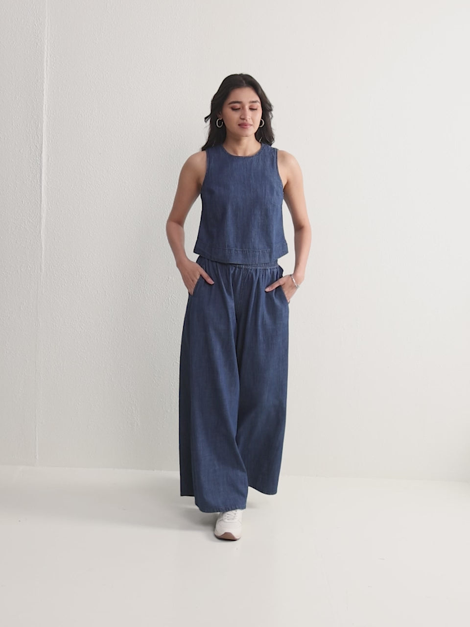 TARAMA Women High Waist Flared in Solid Denim